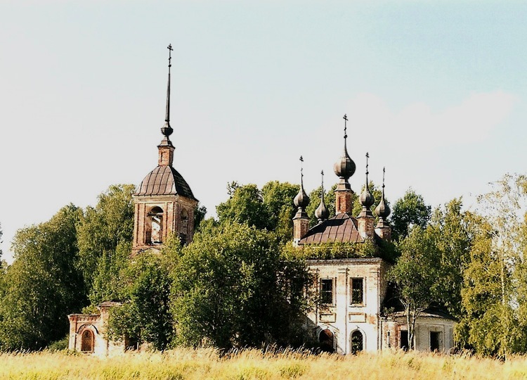 Зубарёво. Церковь Николая Чудотворца. общий вид в ландшафте, Общий вид с южной стороны.