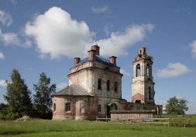 Яковцево. Церковь Воскресения Христова