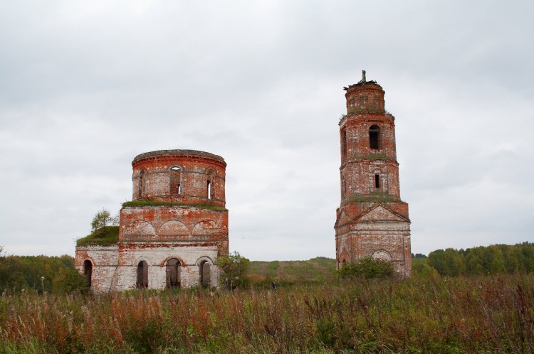 Церковь Троицы Живоначальной, Колпенка, урочище (Сосновский район, Нижегородская область). фасады