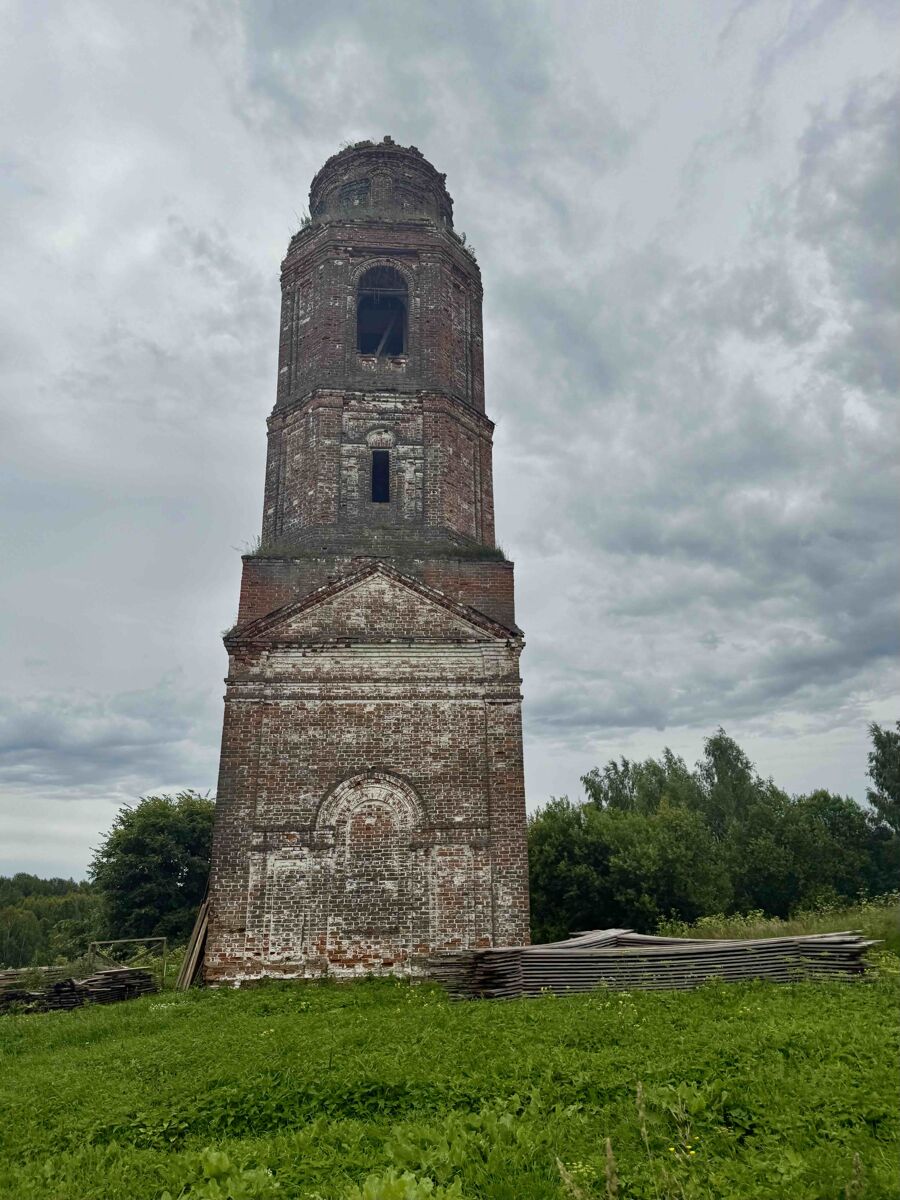 Церковь Троицы Живоначальной, Колпенка, урочище (Сосновский район, Нижегородская область). фасады