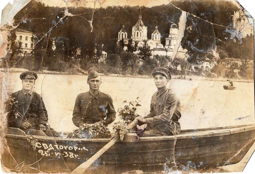 Успенская Святогорская лавра. Собор Успения Пресвятой Богородицы, Святогорск (Славянский район, Украина, Донецкая область). архивная фотография, Вид на собор. Любительское фото 1938 г.