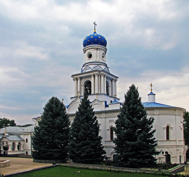 Святогорск. Успенская Святогорская лавра. Церковь Покрова Пресвятой Богородицы. фасады