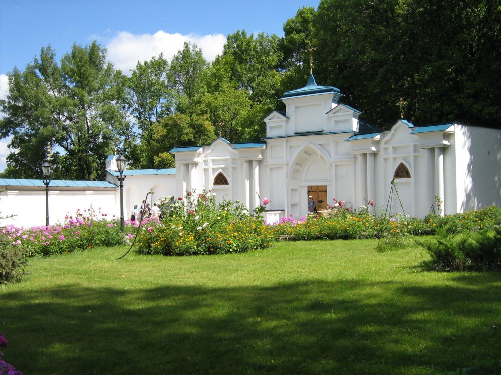 Успенская Святогорская лавра. Скит Антония и Феодосия Печерских. Пещерная церковь Антония и Феодосия Печерских, Святогорск (Славянский район, Украина, Донецкая область). фасады