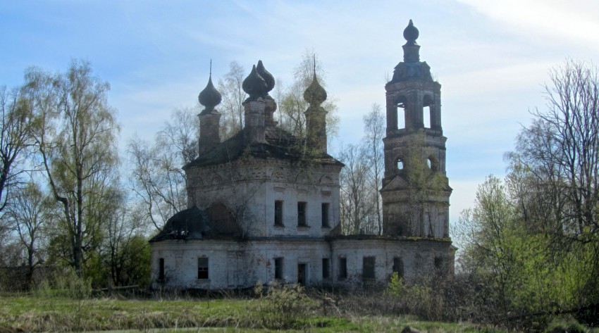 Церковь Георгия Победоносца, Георгиевское (Заволжский район, Ивановская область). общий вид в ландшафте