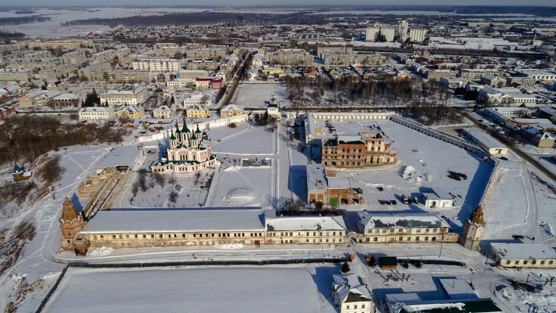 Далматовский Успенский мужской монастырь, Далматово (Далматовский район, Курганская область). общий вид в ландшафте
