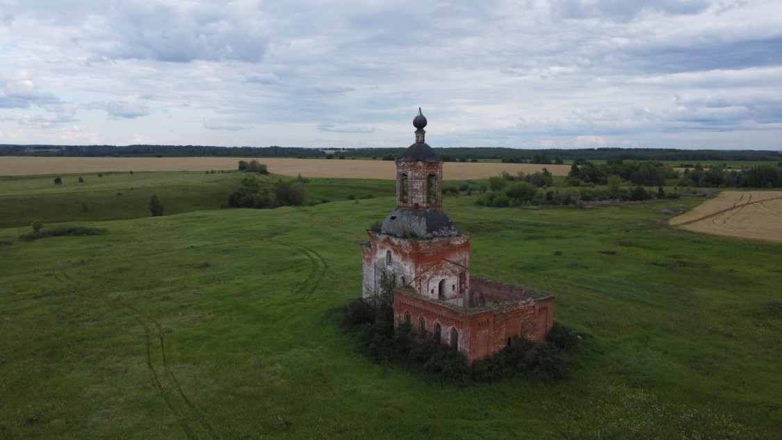 Церковь Покрова Пресвятой Богородицы, Покровка, урочище (Вадский район, Нижегородская область). общий вид в ландшафте