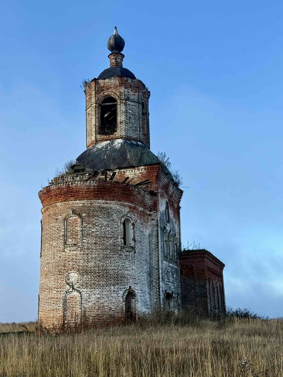 Церковь Покрова Пресвятой Богородицы, Покровка, урочище (Вадский район, Нижегородская область). фасады
