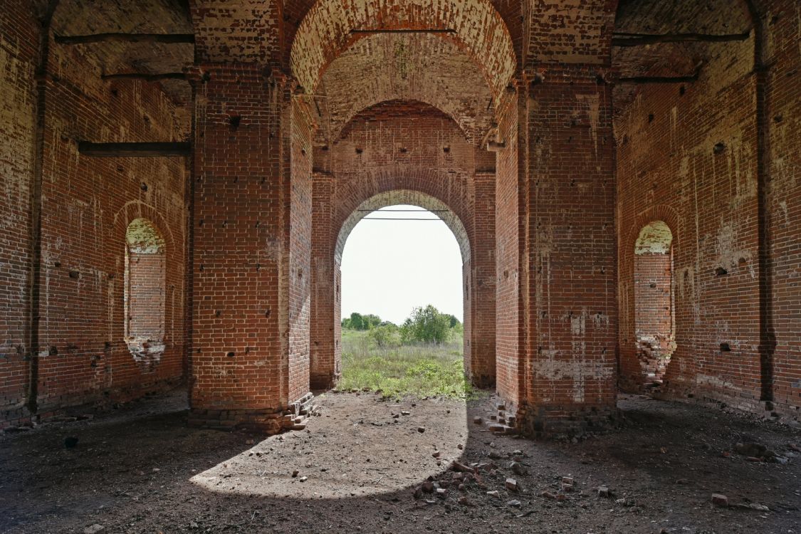 Салмановка, урочище. Церковь Михаила Архангела. интерьер и убранство, Восточная сторона основного объема