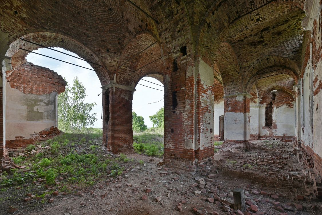 Церковь Михаила Архангела, Салмановка, урочище (Вадинский район, Пензенская область). интерьер и убранство, Вид из северо-восточного угла трапезной