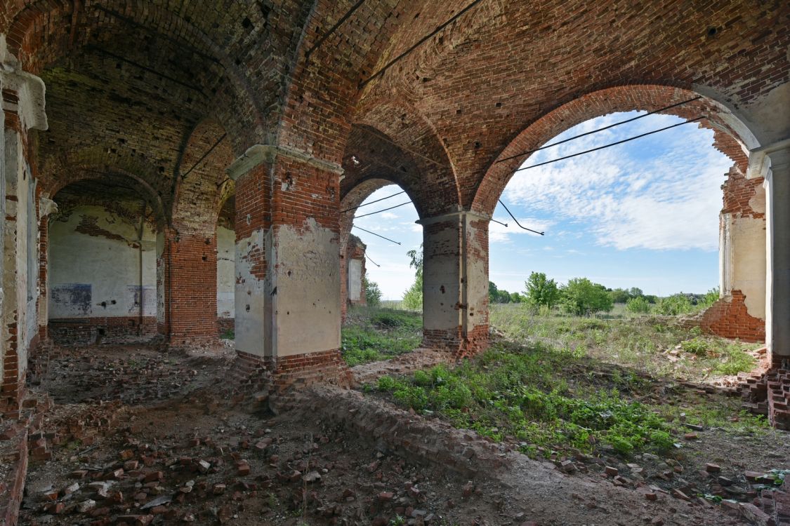 Церковь Михаила Архангела, Салмановка, урочище (Вадинский район, Пензенская область). интерьер и убранство, Вид из северо-западного угла трапезной