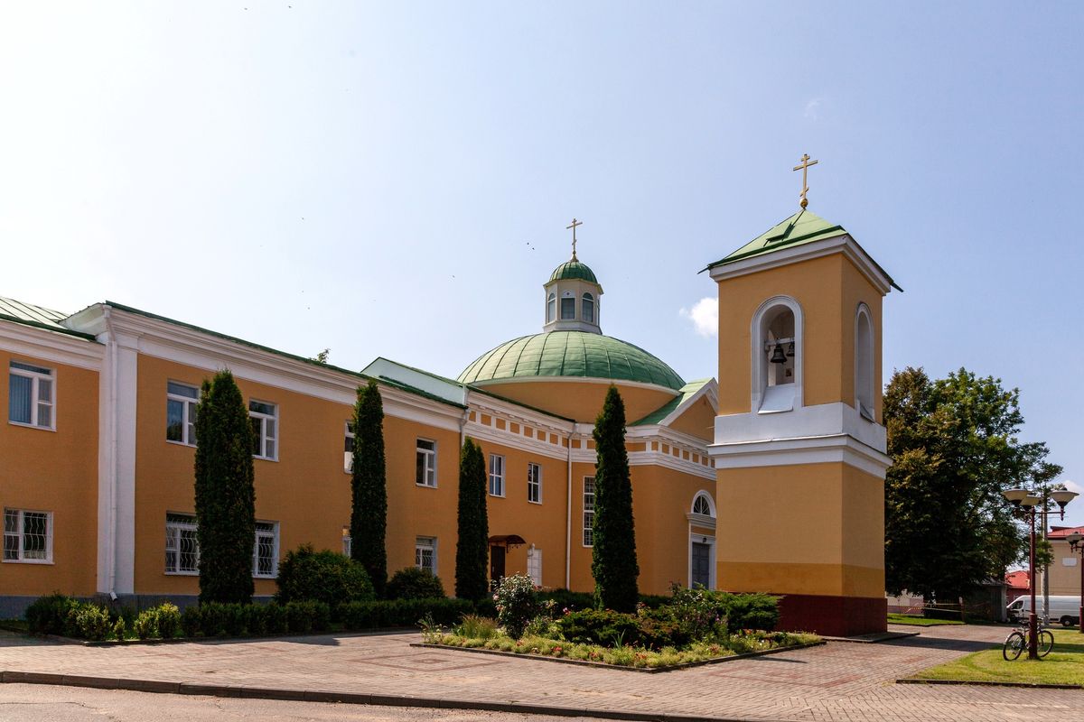 Кафедральный собор Михаила Архангела, Лида (Лидский район, Беларусь, Гродненская область). фасады