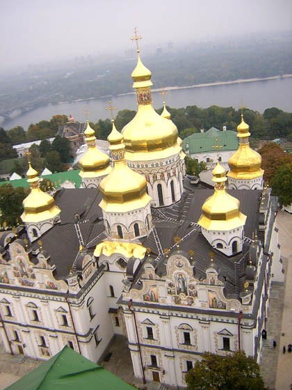 Киев. Успенская Киево-Печерская лавра. Собор Успения Пресвятой Богородицы. фасады, Успенский собор с Большой Лаврской колокольни