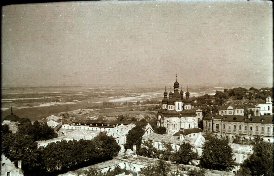 Киев. Успенская Киево-Печерская лавра. Церковь Всех Святых. архивная фотография, Фото 1941 г. с аукциона e-bay.de