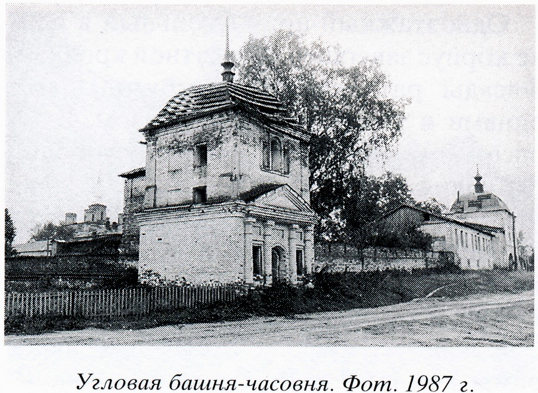 Николо-Тихонов Лухский монастырь. Церковь Царственных страстотерпцев в игуменских покоях, Тимирязево (Лухский район, Ивановская область). архивная фотография, 