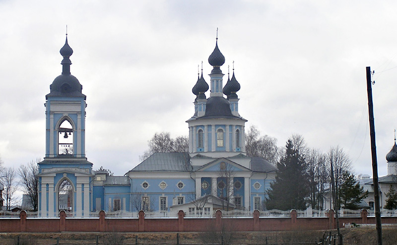 Успенский женский монастырь. Церковь Успения Пресвятой Богородицы, Дунилово (Шуйский район, Ивановская область). общий вид в ландшафте