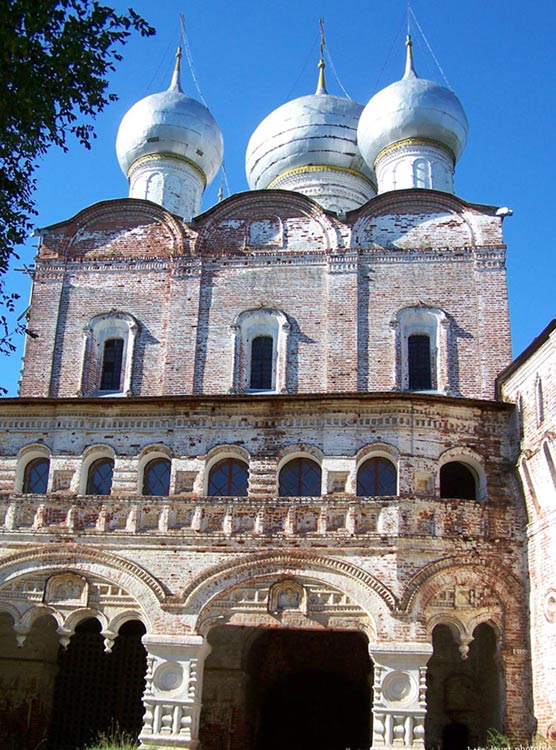 Борисоглебский. Борисоглебский монастырь. Церковь Сергия Радонежского. архитектурные детали