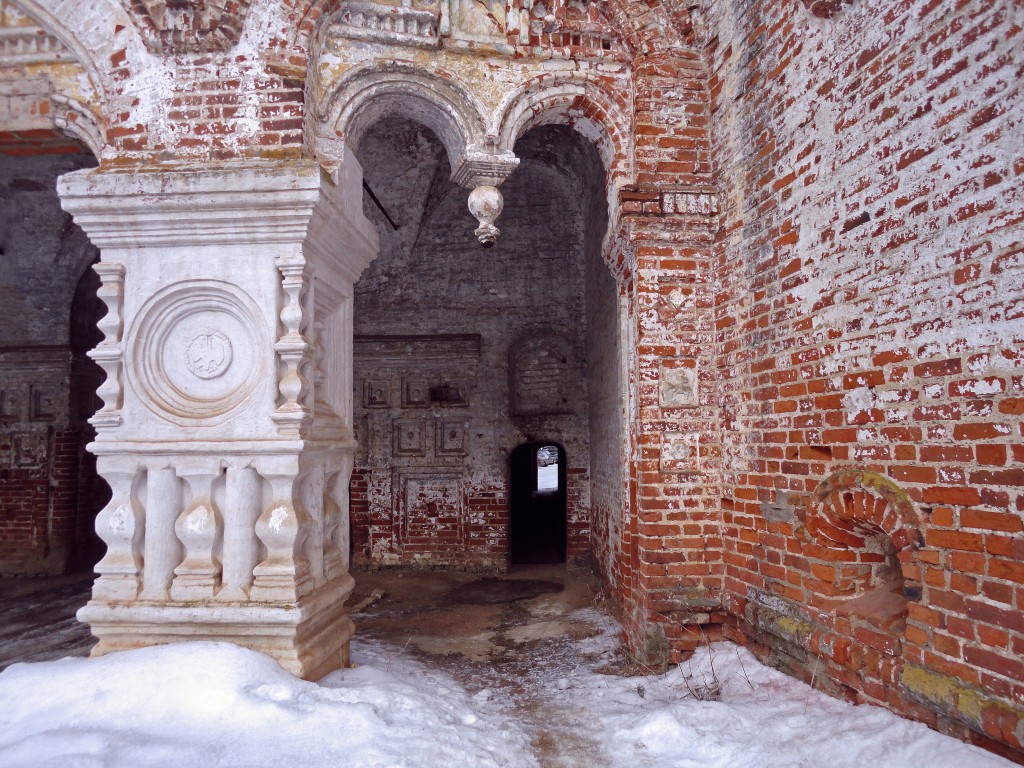 Борисоглебский. Борисоглебский монастырь. Церковь Сергия Радонежского. архитектурные детали