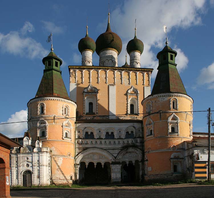 Борисоглебский. Борисоглебский монастырь. Церковь Сретения Господня. фасады
