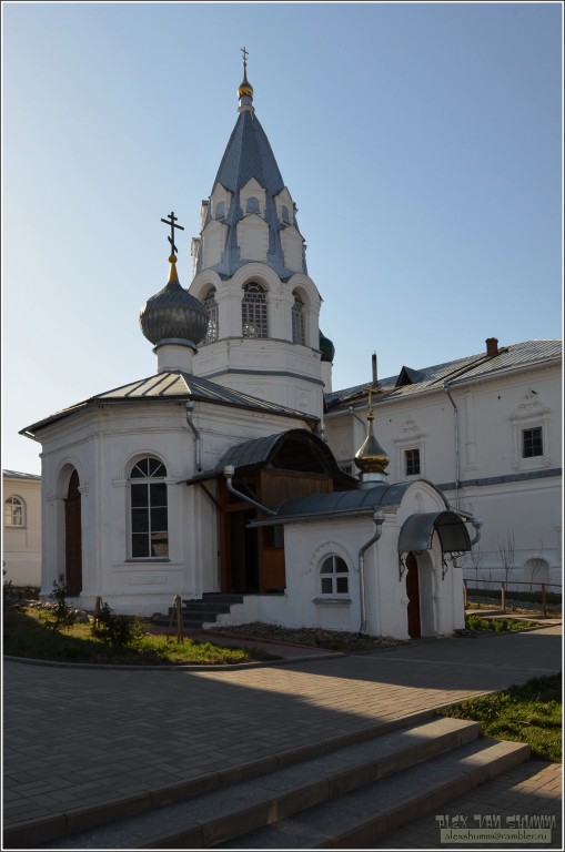 Переславль-Залесский. Никитский монастырь. Часовня на месте молитвенного подвига Никиты Переславского. фасады