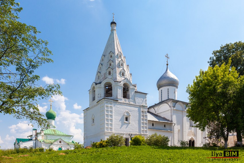 Переславль-Залесский. Троицкий Данилов монастырь. Собор Троицы Живоначальной с церковью Даниила. фасады