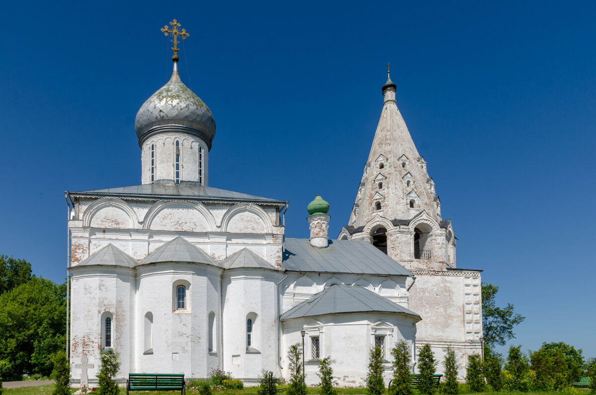 Троицкий Данилов монастырь. Собор Троицы Живоначальной с церковью Даниила, Переславль-Залесский (Переславский район и г. Переславль-Залесский, Ярославская область). фасады