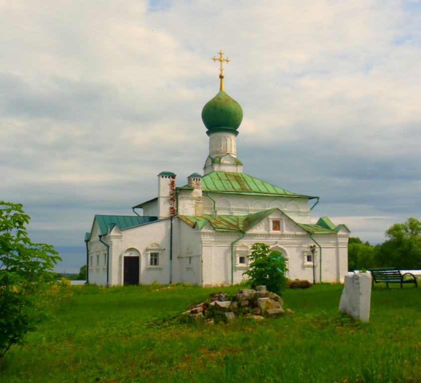 Переславль-Залесский. Троицкий Данилов монастырь. Церковь Всех Святых. фасады