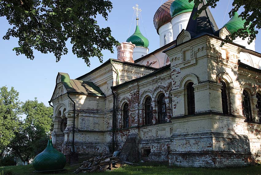 Переславль-Залесский. Феодоровский монастырь. Собор Феодора Стратилата. архитектурные детали