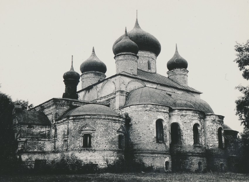 Переславль-Залесский. Феодоровский монастырь. Собор Феодора Стратилата. фасады