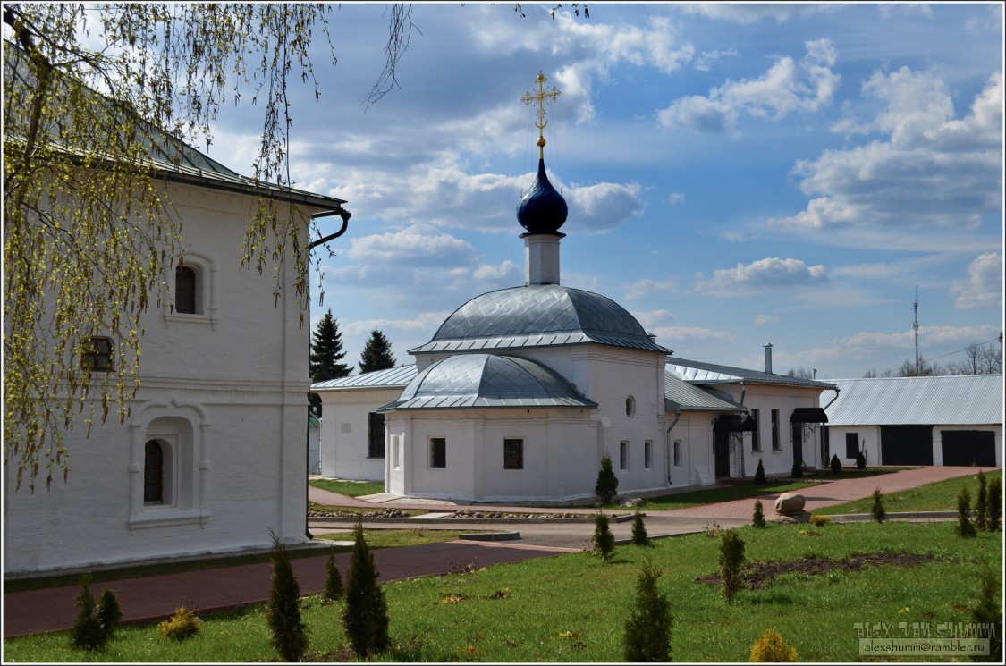 Переславль-Залесский. Феодоровский монастырь. Церковь Казанской иконы Божией Матери. общий вид в ландшафте