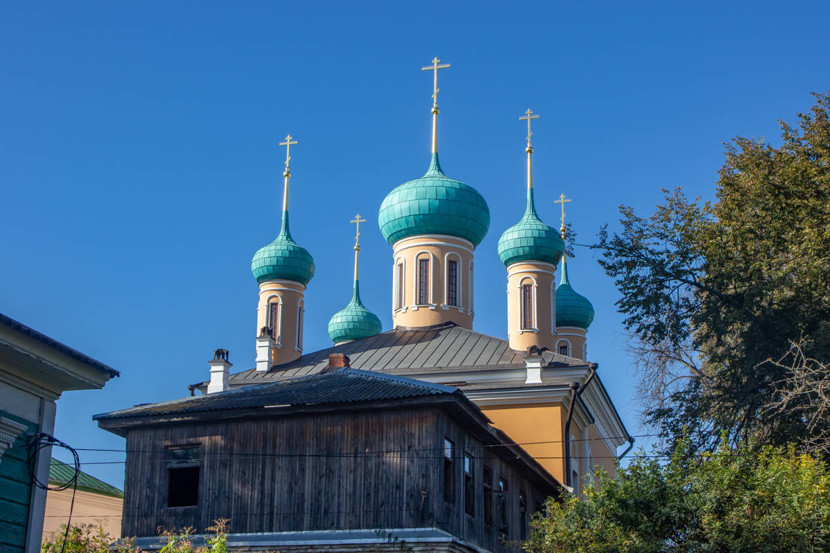 Рождественский монастырь. Церковь Тихвинской иконы Божией Матери, Ростов Великий (Ростовский район, Ярославская область). архитектурные детали, Вид с востока