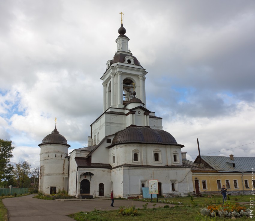 Авраамиев Богоявленский монастырь. Церковь Николая Чудотворца, Ростов Великий (Ростовский район, Ярославская область). фасады