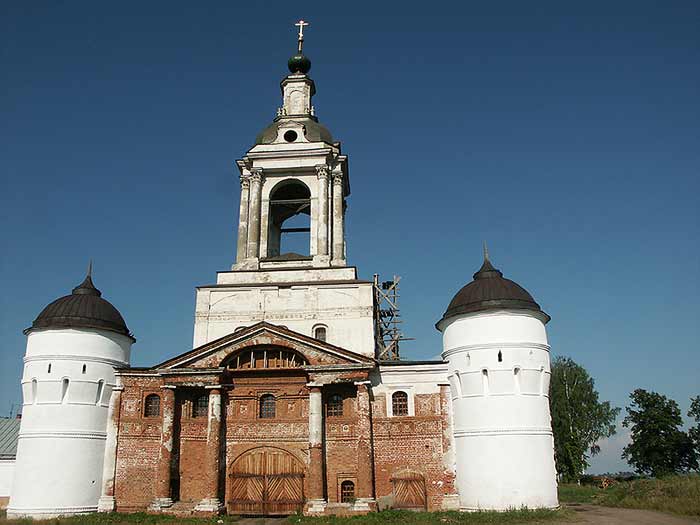 Ростов. Авраамиев Богоявленский монастырь. Церковь Николая Чудотворца. фасады, запад ц.Никольская