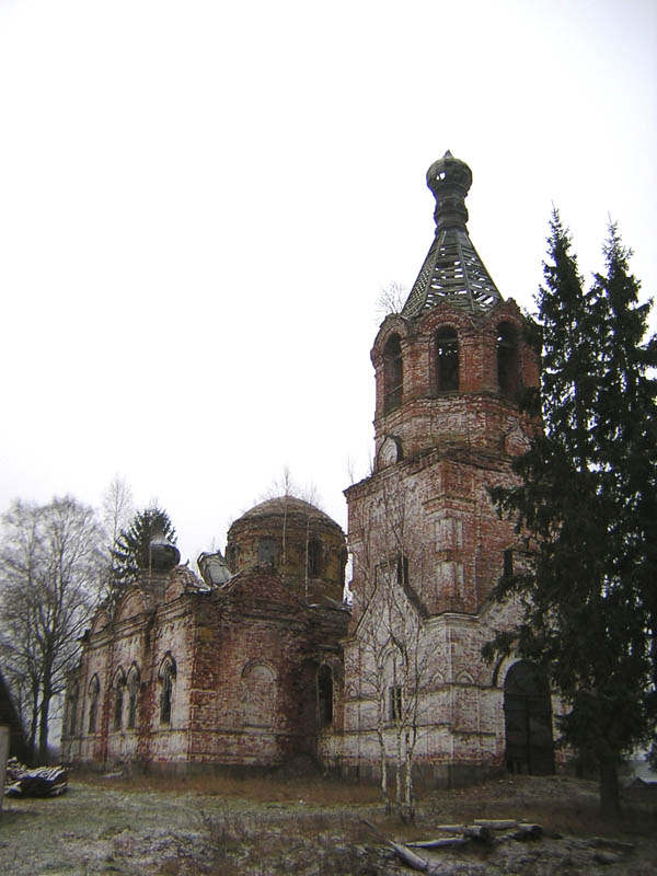 Церковь Тихвинской иконы Божией Матери, Ламерье (Крестецкий район, Новгородская область). фасады