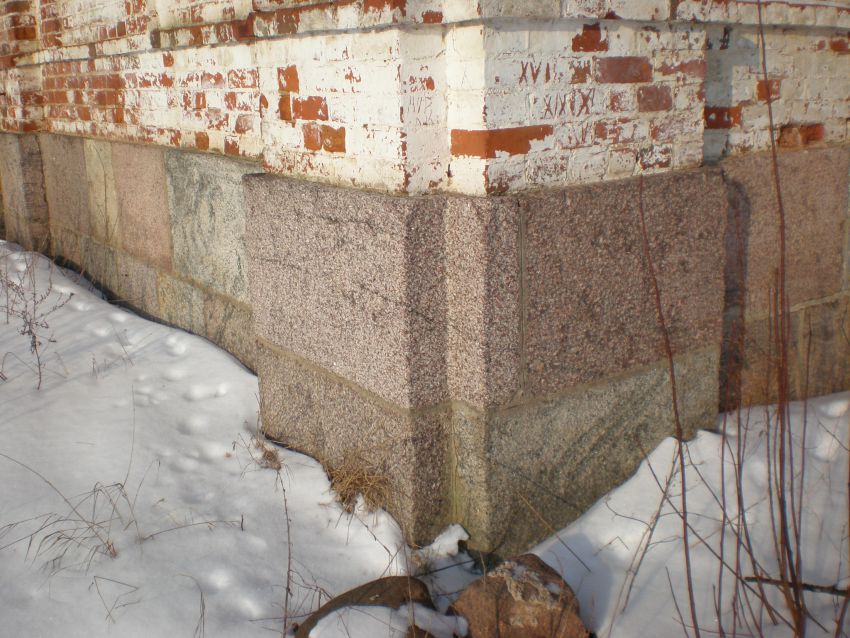 Церковь Тихвинской иконы Божией Матери, Ламерье (Крестецкий район, Новгородская область). архитектурные детали