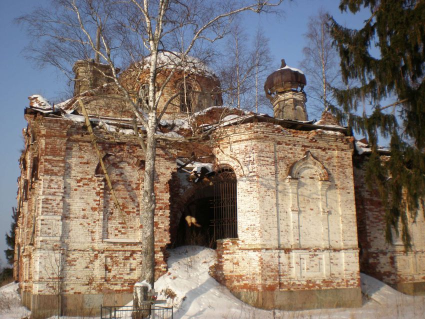 Церковь Тихвинской иконы Божией Матери, Ламерье (Крестецкий район, Новгородская область). фасады