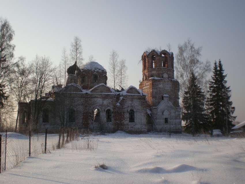 Церковь Тихвинской иконы Божией Матери, Ламерье (Крестецкий район, Новгородская область). фасады