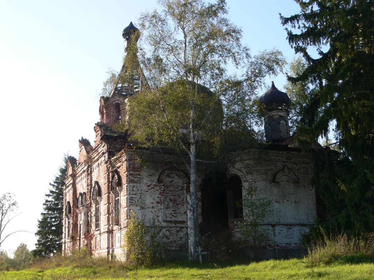 Церковь Тихвинской иконы Божией Матери, Ламерье (Крестецкий район, Новгородская область). фасады