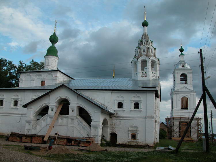 Николо-Улейминский монастырь. Церковь Введения во храм Пресвятой Богородицы, Улейма (Угличский район, Ярославская область). фасады, Церковь Введения во храм Богоматери
