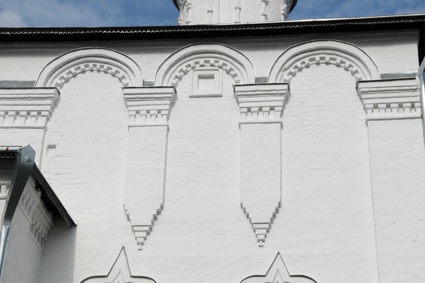 Николо-Улейминский монастырь. Церковь Введения во храм Пресвятой Богородицы, Улейма (Угличский район, Ярославская область). архитектурные детали