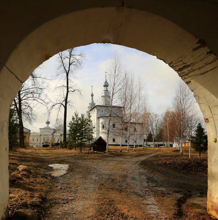 Николо-Улейминский монастырь. Церковь Введения во храм Пресвятой Богородицы, Улейма (Угличский район, Ярославская область). художественные фотографии