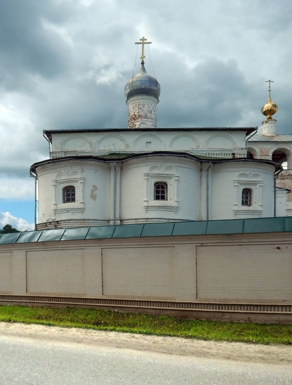 Углич. Воскресенский монастырь. Церковь Смоленской иконы Божией Матери. фасады