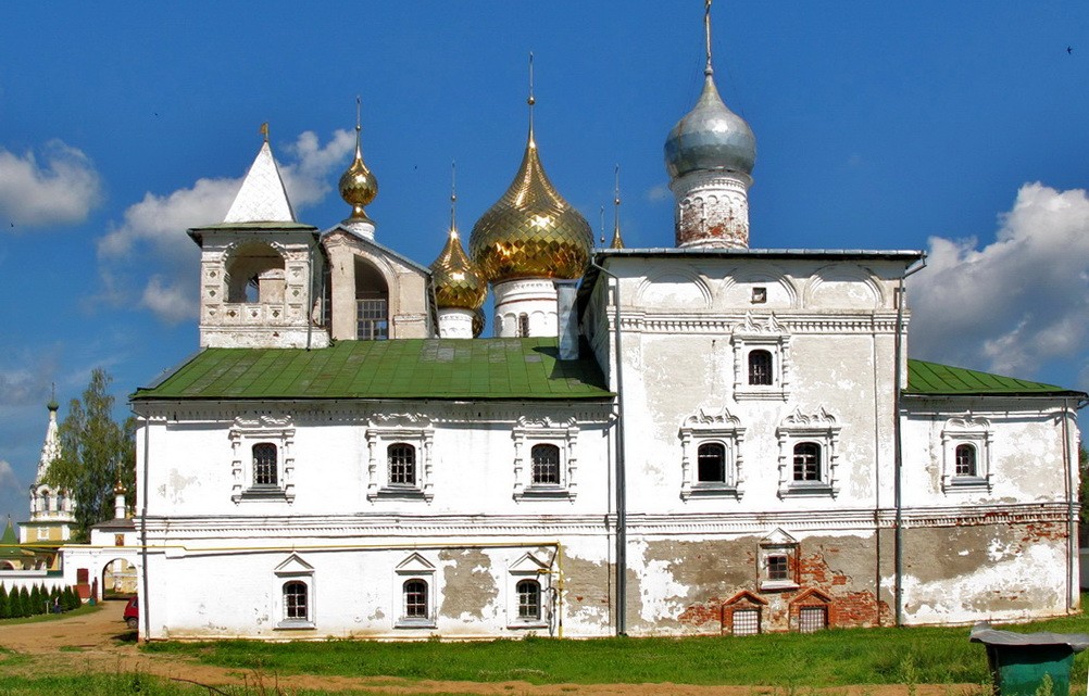 Углич. Воскресенский монастырь. Церковь Смоленской иконы Божией Матери. фасады, Церковь Смоленской иконы Божией Матери.Южный фасад.