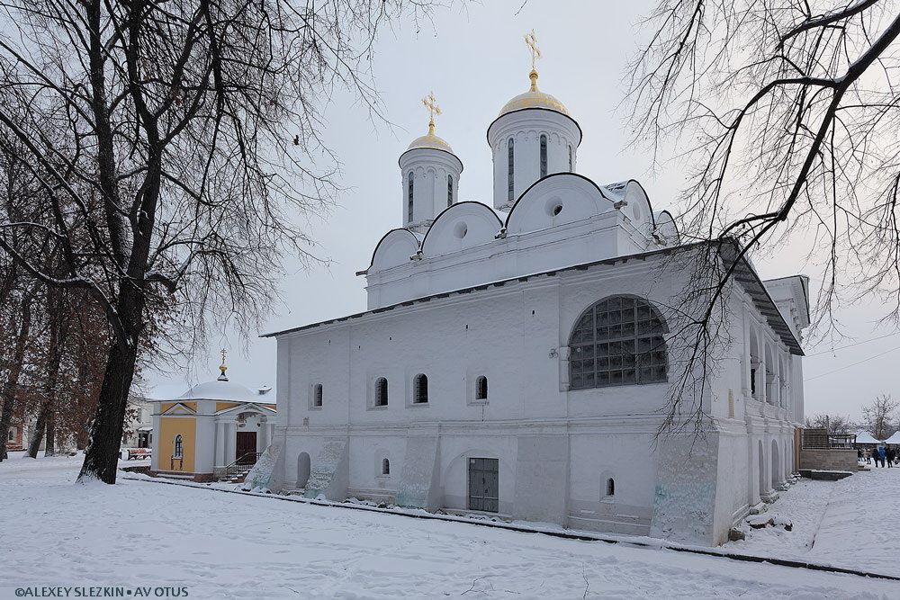 Ярославль. Спасо-Преображенский монастырь. Собор Спаса Преображения. фасады