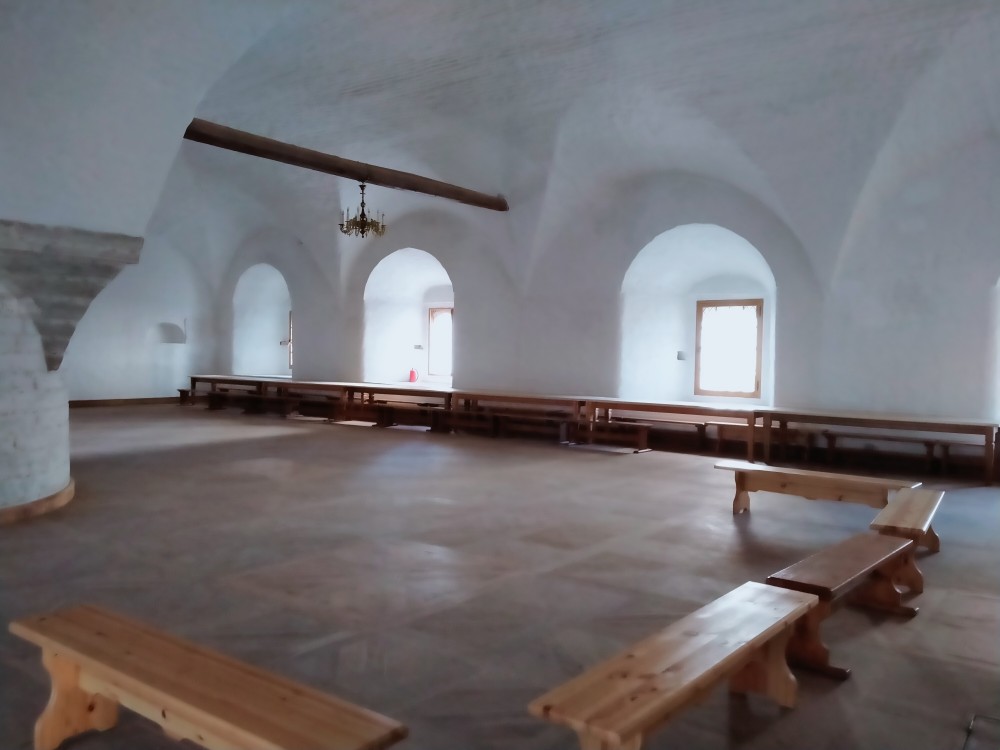 Спасо-Преображенский Соловецкий монастырь. Церковь Успения Пресвятой Богородицы, Соловецкий (Соловецкий район, Архангельская область). интерьер и убранство, трапезная палата (интерьер)