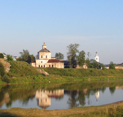 Верхотурье. Покровский женский монастырь. Церковь Покрова Пресвятой Богородицы. общий вид в ландшафте