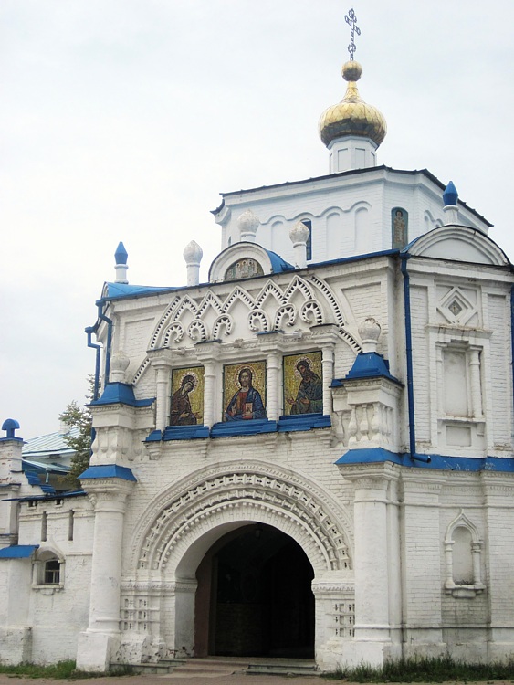 Верхотурье. Николаевский мужской монастырь. Церковь Симеона и Анны. фасады