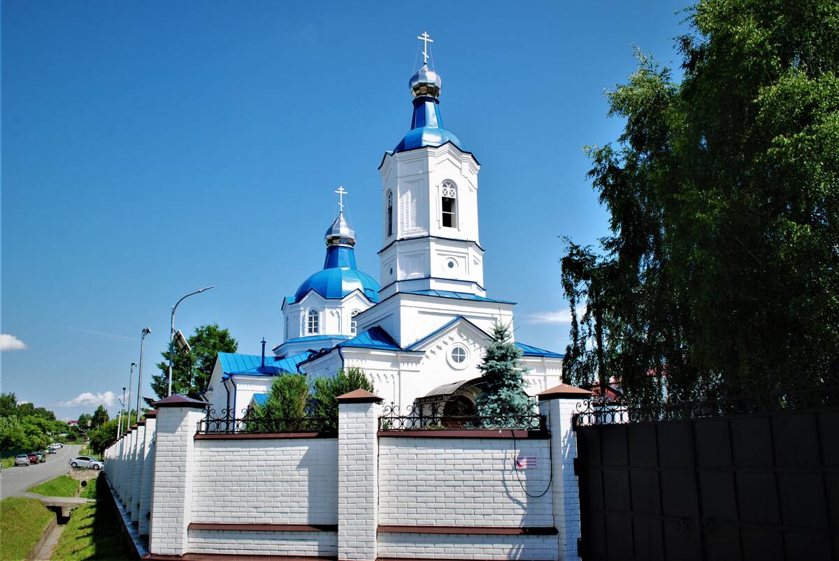 Покровский женский монастырь. Церковь Покрова Пресвятой Богородицы, Верхотурье (Верхотурский район (ГО Верхотурский), Свердловская область). общий вид в ландшафте