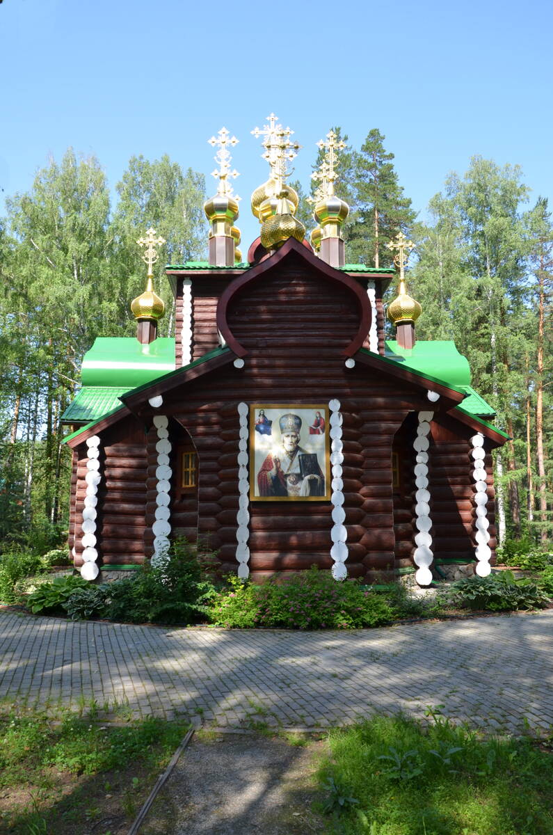 Монастырь Святых Царственных страстотерпцев. Церковь Николая Чудотворца, Ганина Яма (Екатеринбург (МО город Екатеринбург), Свердловская область). фасады