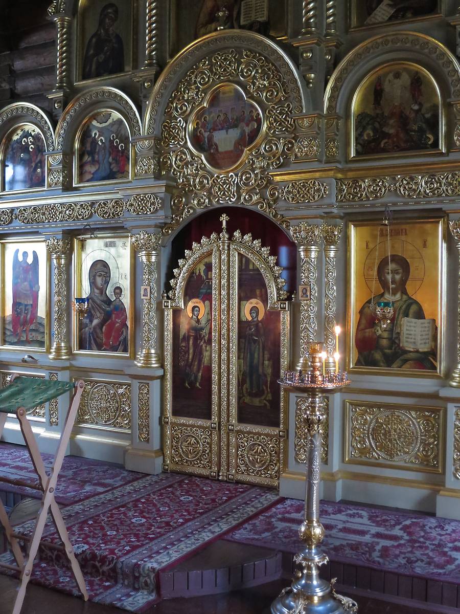 Царские врата, интерьер и убранство. Монастырь Святых Царственных страстотерпцев. Церковь Николая Чудотворца, Ганина Яма (Екатеринбург, город, Свердловская область)