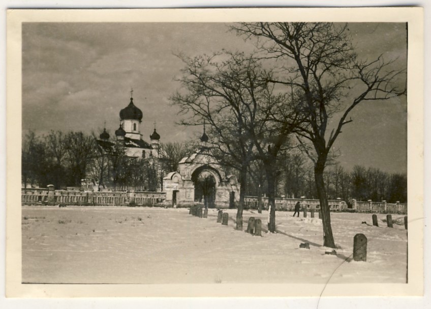Церковь Успения Пресвятой Богородицы на Успенском кладбище, Ставрополь (Ставрополь, город, Ставропольский край). архивная фотография, Фото 1942 г. с аукциона e-bay.de